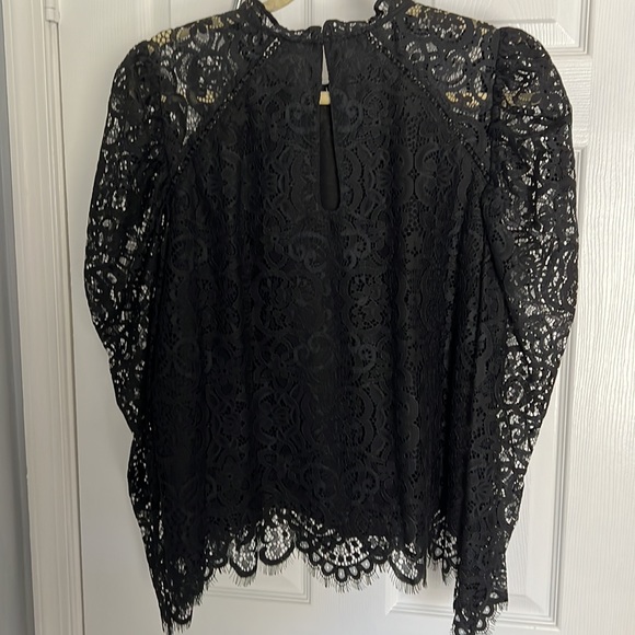 Lilly Pulitzer Lace Averi Top - Two Tone Carnival Lace - size Large - Picture 3 of 7